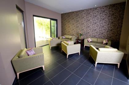 Serotel Suites - image 13