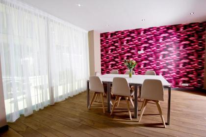 Serotel Suites - image 17