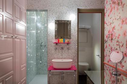 Hotel Crayon Rouge By Elegancia - image 16