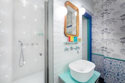 Hotel Crayon Rouge By Elegancia - image 19