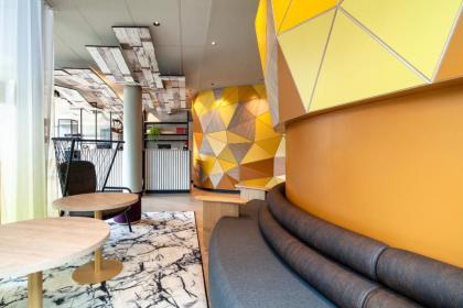 B&B HOTEL Paris Porte des Lilas - image 11