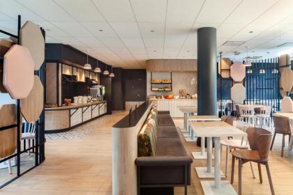 B&B HOTEL Paris Porte des Lilas - image 17