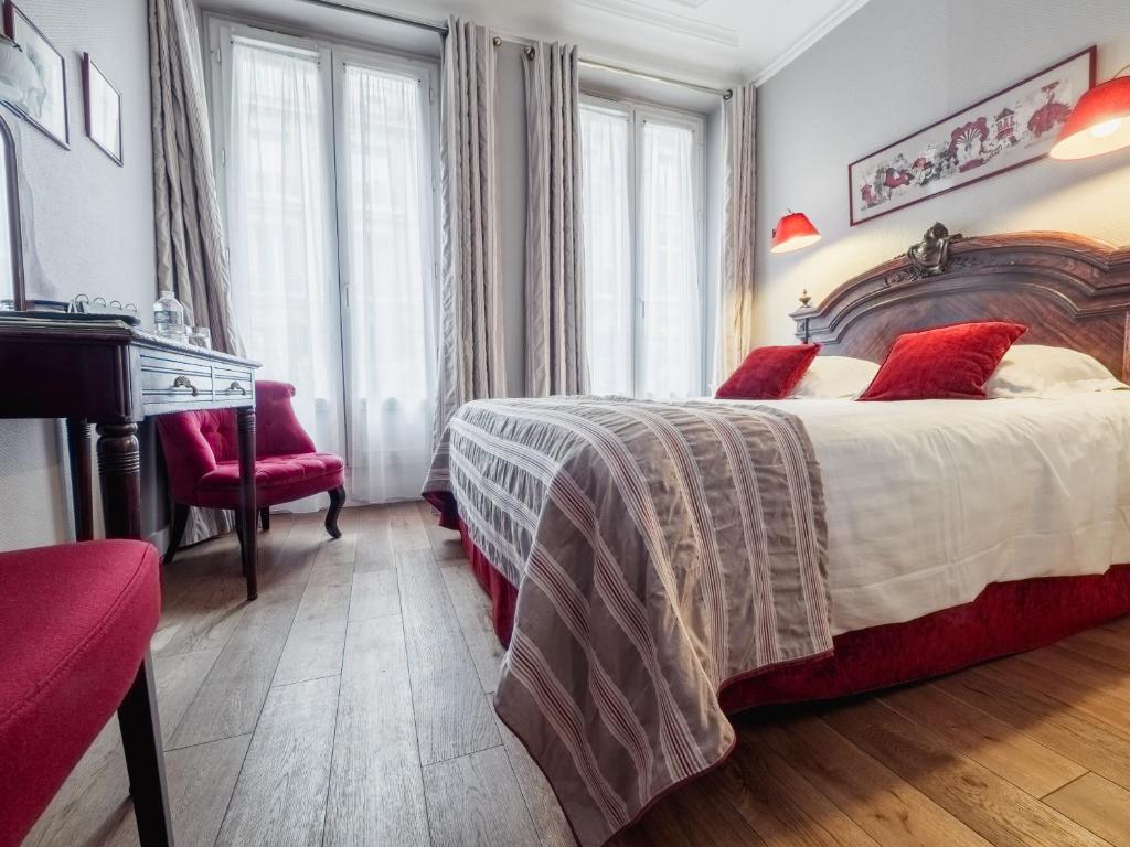 New Orient Hotel - main image