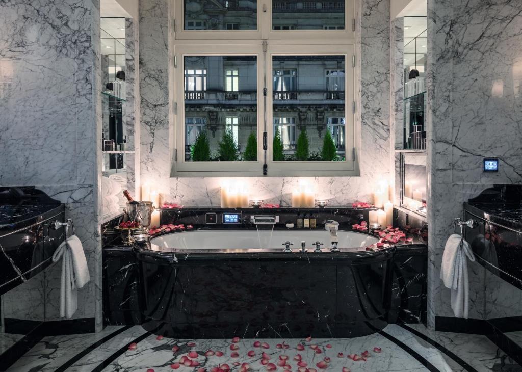 Hotel The Peninsula Paris - main image