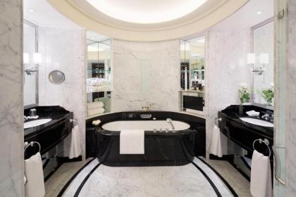 Hotel The Peninsula Paris - image 12