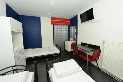Hotel De La Poste - image 2