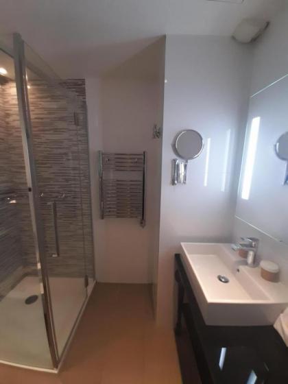 Mercure Paris Arc De Triomphe Wagram Hotel - image 19