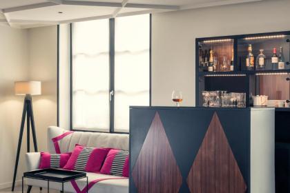 Mercure Paris Arc De Triomphe Wagram Hotel - image 5