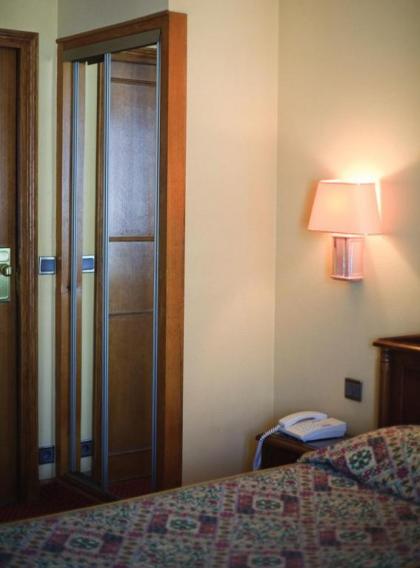 Hotel Meslay Republique - image 12