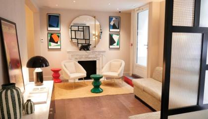 Lutece Hotel - image 14