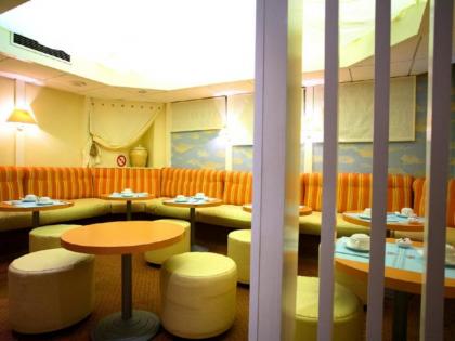 Hotel Fertel Etoile - image 19