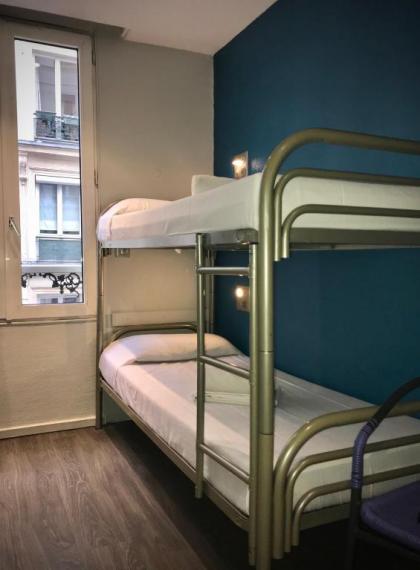 Plug inn Montmartre by Hiphophostels - image 2