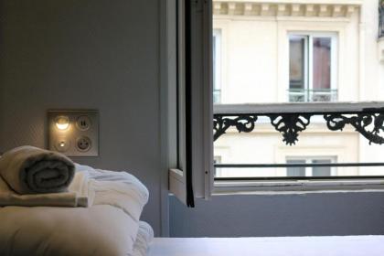 Plug inn Montmartre by Hiphophostels - image 8