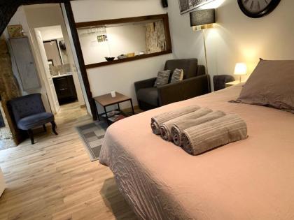 Lovely studio Le Marais - image 3