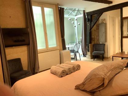 Lovely studio Le Marais - image 4