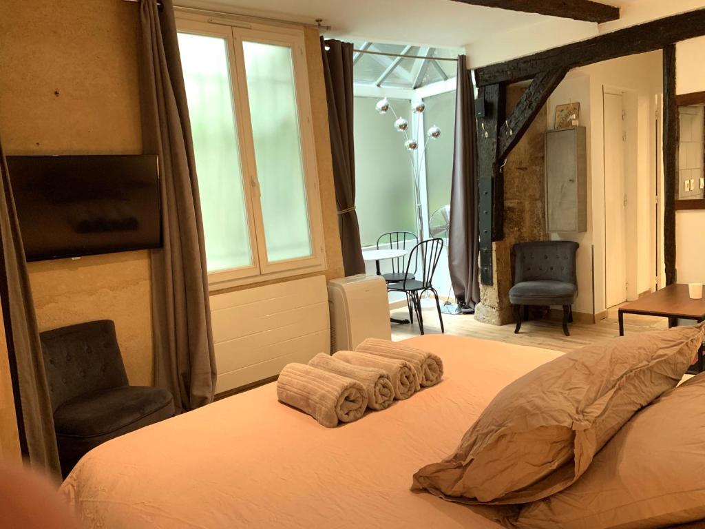 Lovely studio Le Marais - image 4