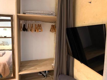Lovely studio Le Marais - image 6