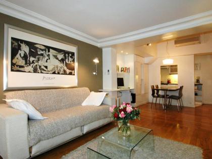 HolidaysInParis - Bourg Tibourg - image 2