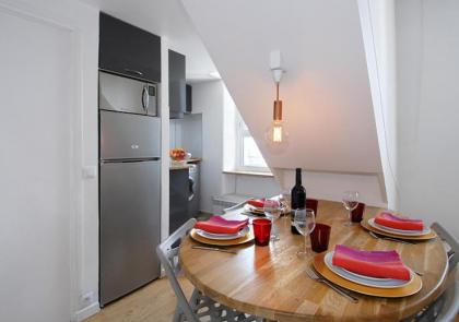 HolidaysInParis - Bourg Tibourg - image 5
