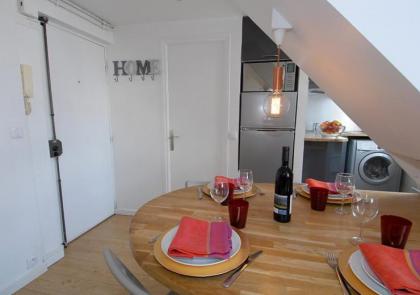 HolidaysInParis - Bourg Tibourg - image 8