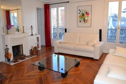 Appartement moulin rouge II - image 15