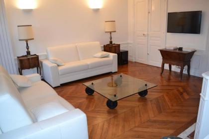 Appartement moulin rouge II - image 16