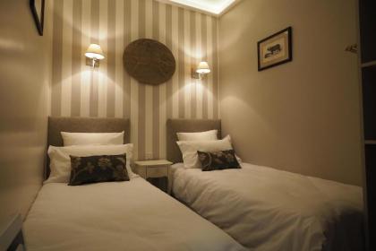 Saint Germain Elegant ChicSuites - image 10