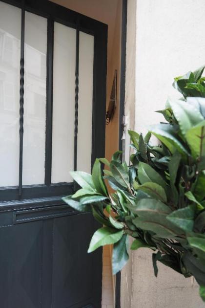 Saint Germain Elegant ChicSuites - image 2