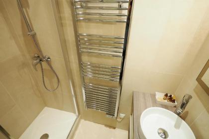 Saint Germain Cosy ChicSuites - image 14