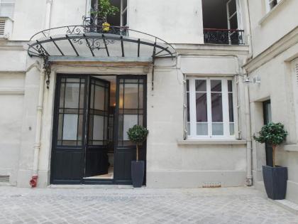 Saint Germain Cosy ChicSuites - image 18