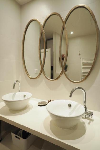 Louvre Opera Private ChicSuites - image 13