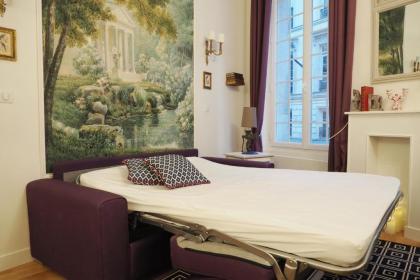 Louvre Opera Private ChicSuites - image 20