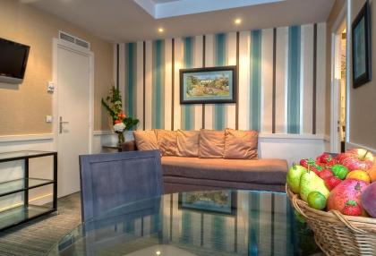 Elysees Apartments - image 10