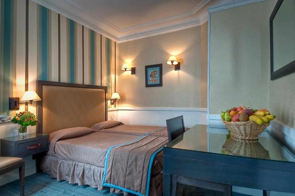 Elysees Apartments - image 5