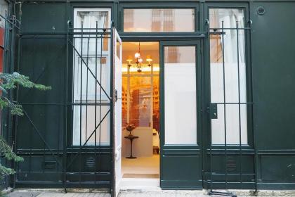 Palais Royal ChicSuites - image 16