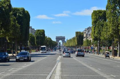 ARC de TRIOMPHE - FOCH PALACE - image 11