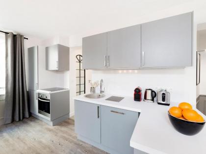 LivinParis - Luxury 3 Bedrooms Le Marais I - image 5