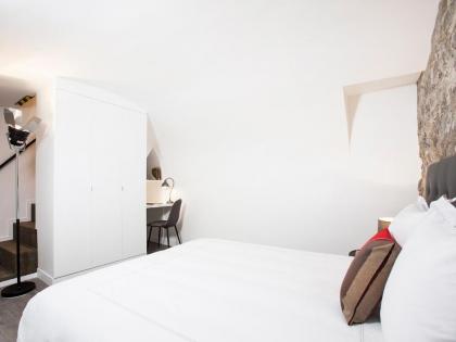 Charming apartment in heart of Paris - image 12