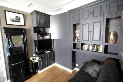 ParisInteriorsRentals - Beautiful Le Marais NOTRE DAME Appartement - image 14