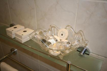 ParisInteriorsRentals - Beautiful Le Marais NOTRE DAME Appartement - image 16