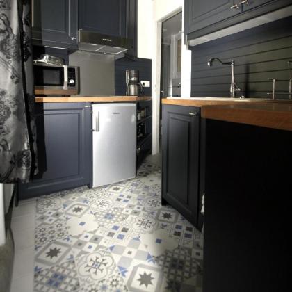 ParisInteriorsRentals - Beautiful Le Marais NOTRE DAME Appartement - image 20