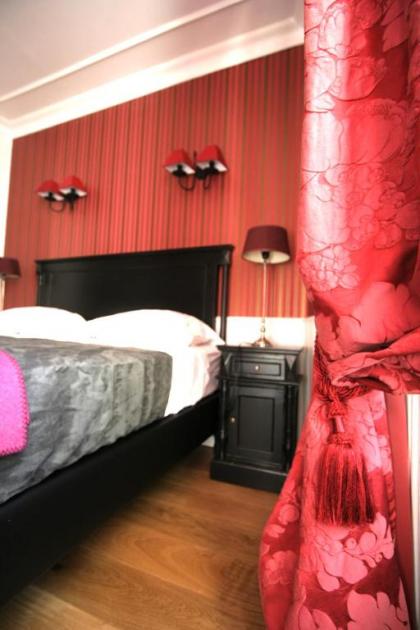 ParisInteriorsRentals - Beautiful Le Marais NOTRE DAME Appartement - image 9