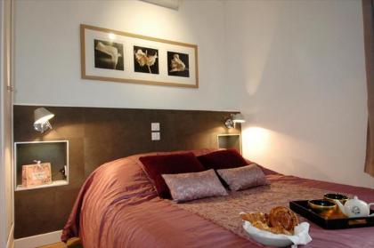 HolidaysInParis-Bourg Tibourg II - image 16