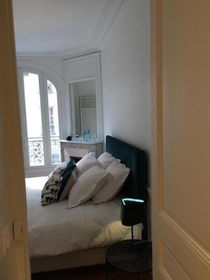 Relais12bis Bed & Breakfast By Eiffel Tower - image 15