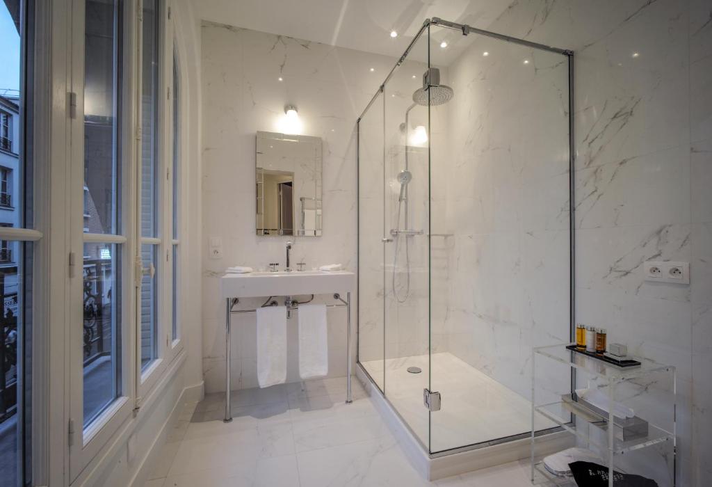 Relais12bis Bed & Breakfast By Eiffel Tower - image 4