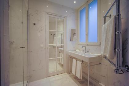 Relais12bis Bed & Breakfast By Eiffel Tower - image 8