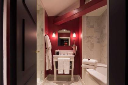 La Chambre du Marais - image 14