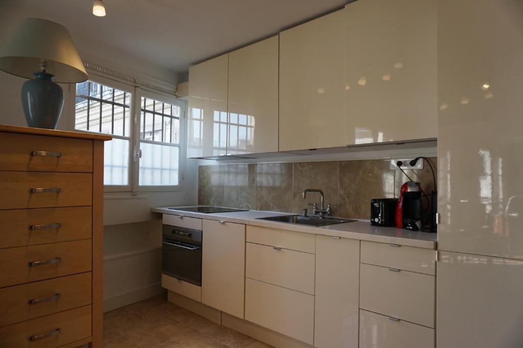 Apartment Rue de la Chaussée d'Antin - Paris 9 - image 6