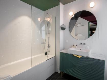 Bob Hotel by Elegancia - image 18