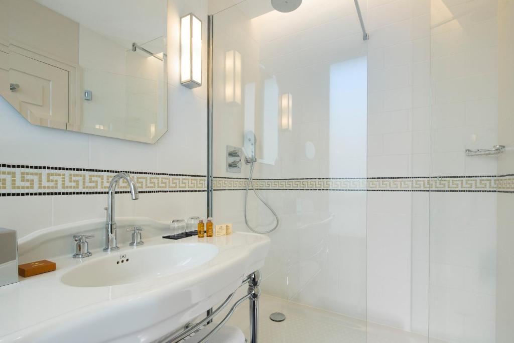 Le Tsuba Hotel - image 7